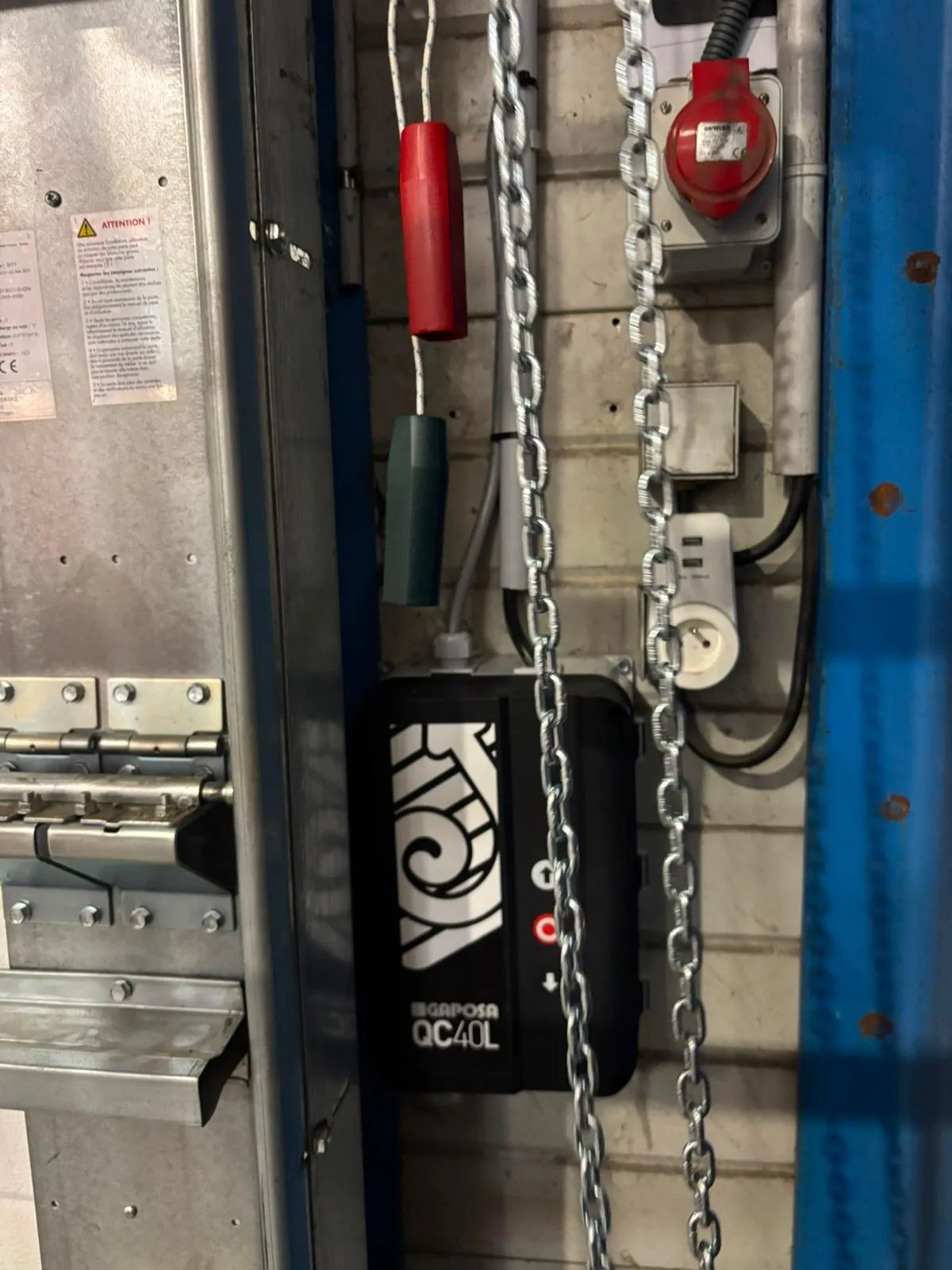 Motorisation de rideau métallique à Marseille 9